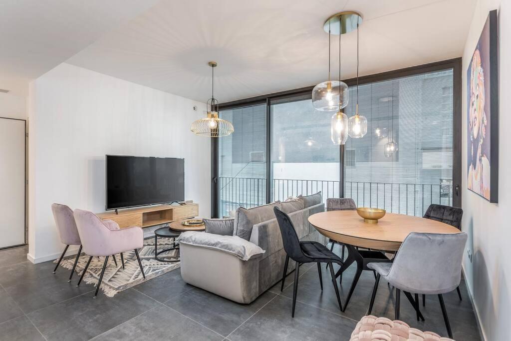 Modern And Design 1 Bd Apt Close To The Beach Тель-Авив Экстерьер фото